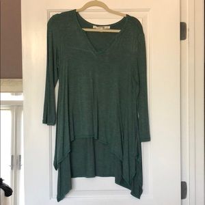 Studio M High/Low Striped Long Sleeved T